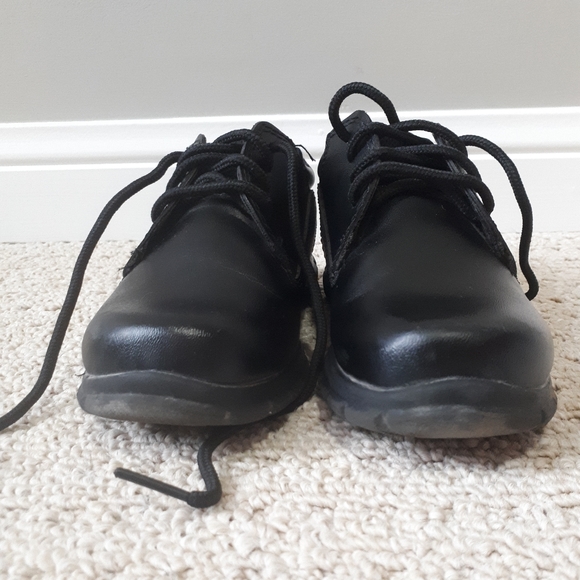 BOYS Size 12 Dress Shoes - Picture 3 of 7